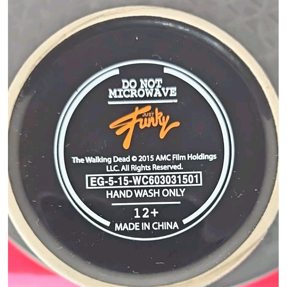 The Walking Dead 2015 Coffee Tea‎ Mug with Walker Face & Logo Black Red - Picture 6 of 8